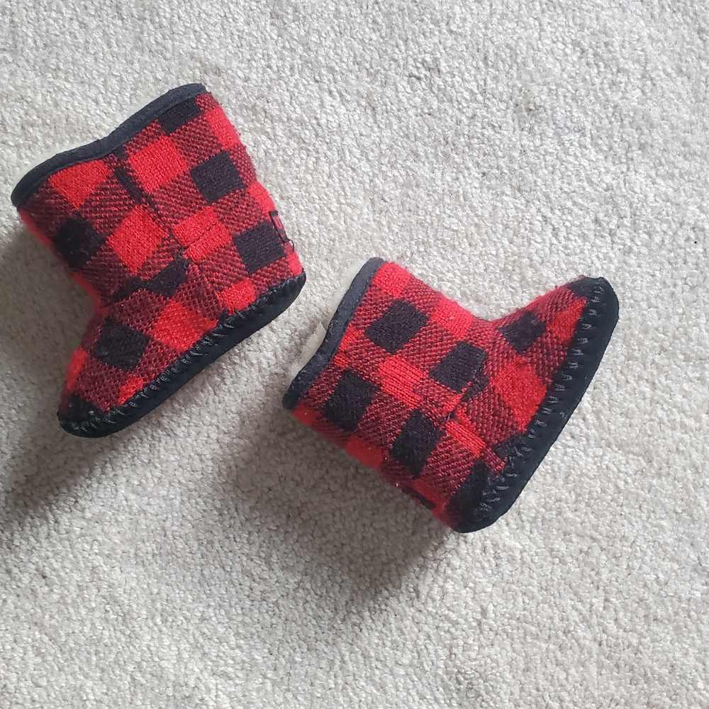 UGGS Plaid Red and Black Kids Booties